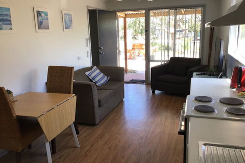 90 Mile Beach House & Villas - Brisbane 4u 4
