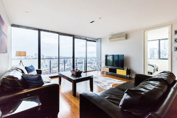 MORGAN, 2BDR Southbank Apartment - Tourism Brisbane 0