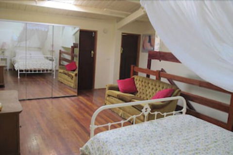 MONIKA, 1BDR Collingwood Apartment - Brisbane 4u 5