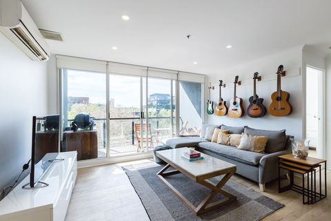 YUKI, 1BDR Melbourne Apartment - Tourism Brisbane 1