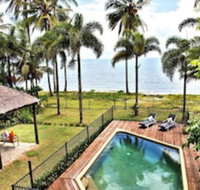 Absolute BeachFront Bliss  Newell Beach - Tourism Brisbane