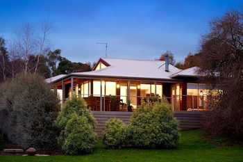 Kuca Stone - Tourism Brisbane 4