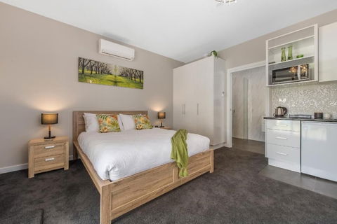 The Wellington Bed & Breakfast - Brisbane Tourism 5