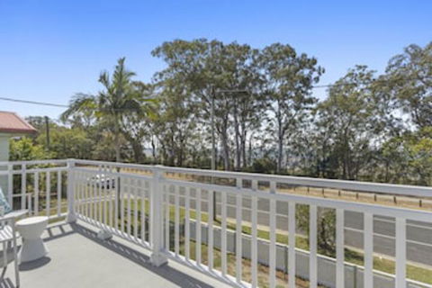 Hamptons At The Bay - Brisbane Tourism 0