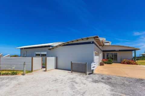 Wytonia Cabana - Tourism Brisbane 0