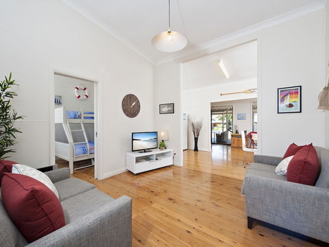 Fingal Beach Shack - Tourism Brisbane 1