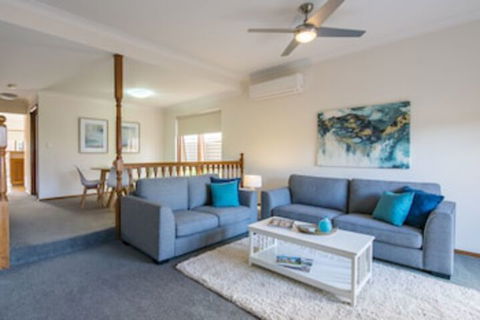 Parkview Villa 2 Luxury 3 Bedroom Home - Tourism Brisbane 0