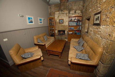 Cobb & Co Lodge - Tourism Brisbane 7
