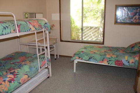 Coastal Retreat Unit 3 - Tourism Brisbane 4