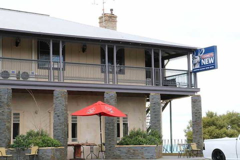 Hampton Halfway Hotel Motel - Brisbane Tourism 3