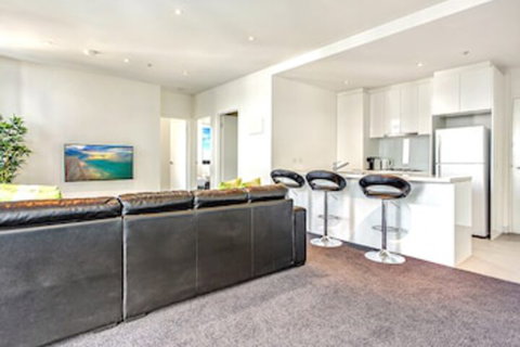 MJ Shortstay Bank Apartments - Tourism Brisbane 4