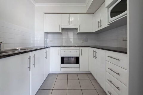 Barrington, Unit 707/35-45 Shoal Bay Road - Tourism Brisbane 2