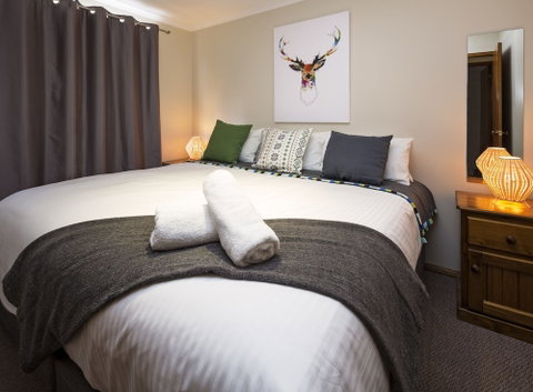Mountain Lodge - Brisbane Tourism 2