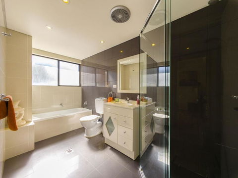 Ash Sienna 2 / 49 Ash Street Terrigal - Tourism Brisbane 5