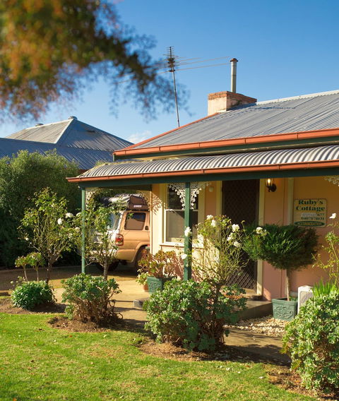 Rubys Cottage - Brisbane Tourism 0