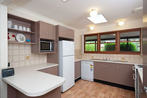 Skippers Rest 27 Government Road - Tourism Brisbane 3