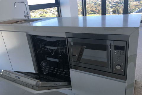 Panoramic Views In Brand New Apartment - Tourism Brisbane 5