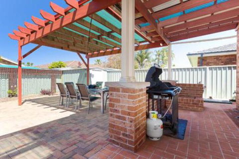 Rocky Pt Rd 83A Fingal Bay - Tourism Brisbane 2