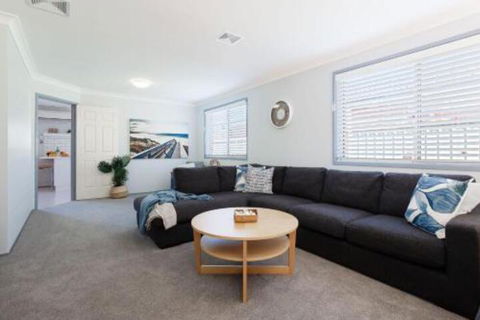 Rocky Pt Rd 83A Fingal Bay - Tourism Brisbane 6