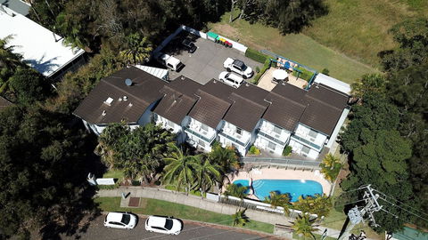 Blueys Motel - Tourism Brisbane 0