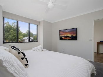 Alpine Knights Stylish Luxury - Tourism Brisbane 3