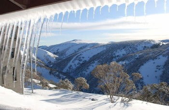 Snowtel 1 - Tourism Brisbane 4