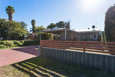 The Cloverdale - Brisbane 4u 6
