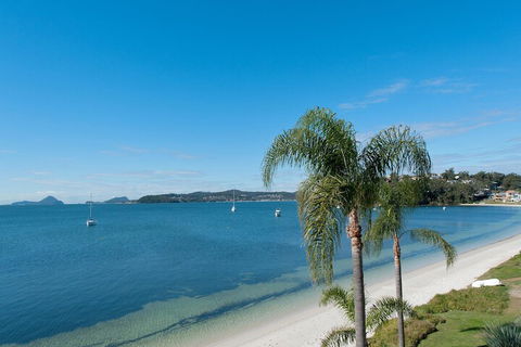 Vogue, Unit 3/197 Soldiers Point Road - Tourism Brisbane 2