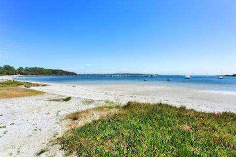 Waterfront At Sunset Boulevard Soldiers Point - Tourism Brisbane 0