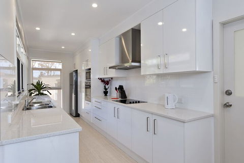 Soldiers Point Road 245 Wanda View - Tourism Brisbane 4