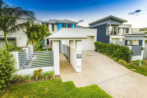 Quayside - Tourism Brisbane 1