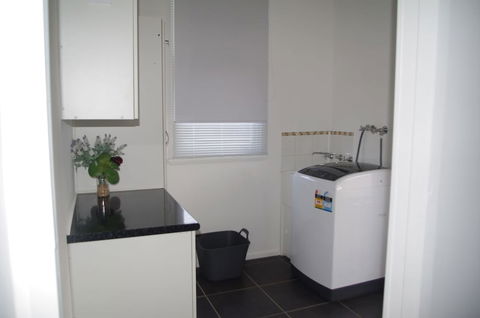 Lake Tyrrell Accommodation Sea Lake - Tourism Brisbane 3