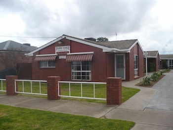 Parklake Holiday Units - Tourism Brisbane 6
