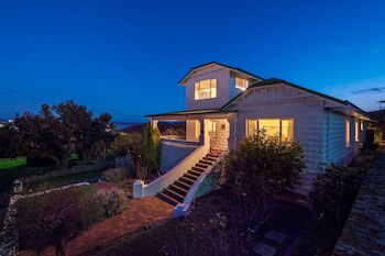 Serpentine Rose - Tourism Brisbane 2