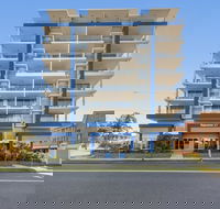 Iroise Beachside Apartment - Tourism Brisbane