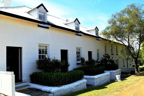 Lythgo's Row Colonial Cottages - Tourism Brisbane 2