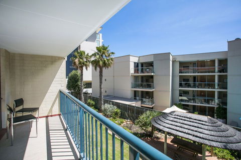 Scarborough Seaside Apartment 217 - Tourism Brisbane 5