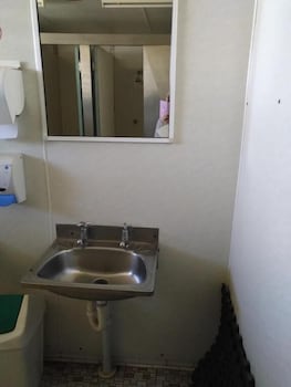 Irish Club Accommodation - Brisbane Tourism 1