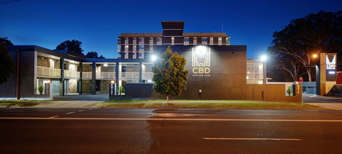 CBD Motor Inn - Brisbane 4u 1