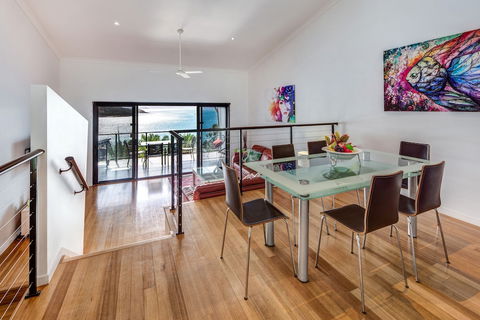 Shorelines 2 On Hamilton Island - Tourism Brisbane 3