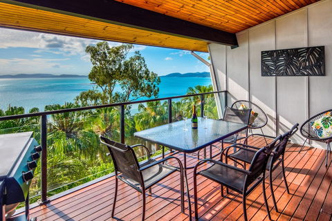 Shorelines 2 On Hamilton Island - Tourism Brisbane 0