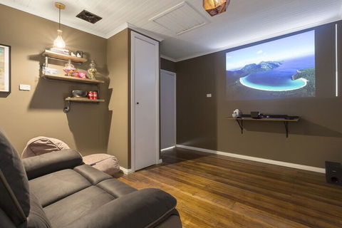Stargazers Luxury Cottage - Tourism Brisbane 5