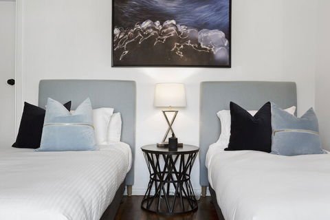 Stargazers Luxury Cottage - Tourism Brisbane 3