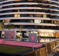 Oracle Boulevard - Private Apartments - Brisbane Tourism