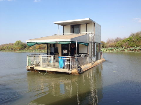 Corroboree Houseboats - Tourism Brisbane 0