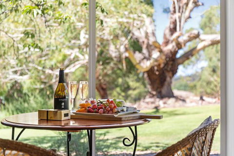 Adelaide Hills Retreats - Tourism Brisbane 4