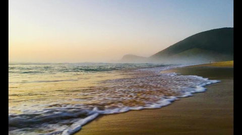 Boom 8 Boomerang Beach - Tourism Brisbane 3