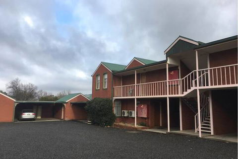 Railway Motel Myrtleford - Brisbane Tourism 1
