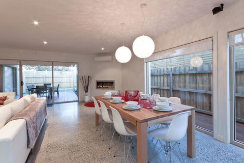 Amaroo - Tourism Brisbane 2