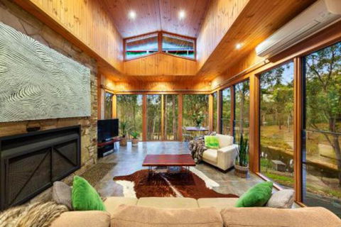 Stonehill Retreat In The Yarra Valley - Brisbane Tourism 5